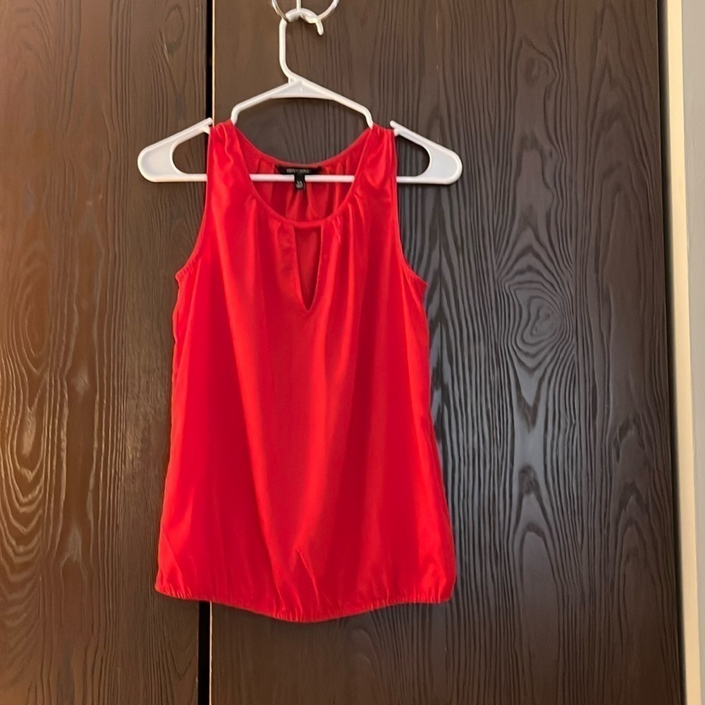 Banana Republic sleeveless red top. Size XS.